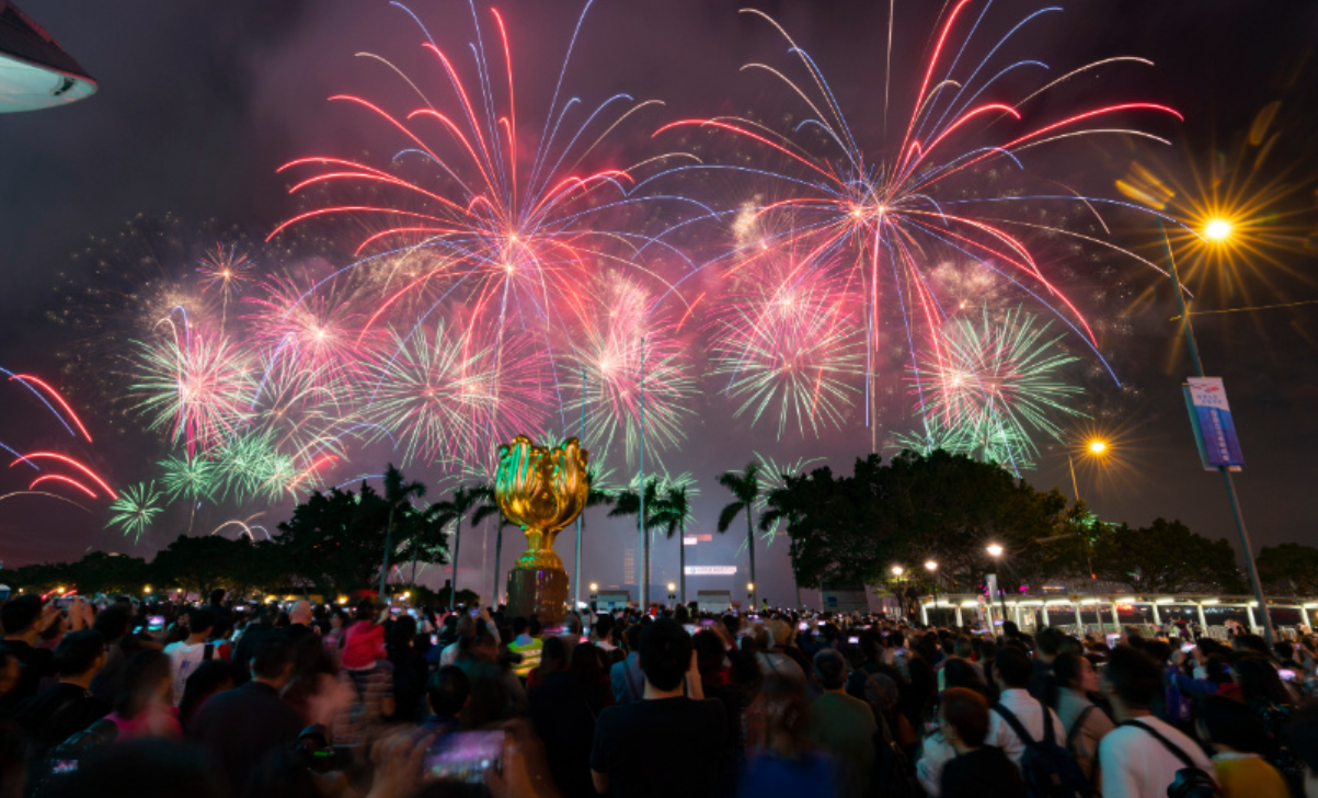 香港取消2025年维港跨年烟花汇演，改为中环倒数活动 | 最新公告